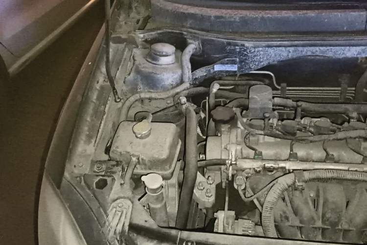 Used Brilliance H330 2013 1.5L Manual Luxury Model Engine Bay Right