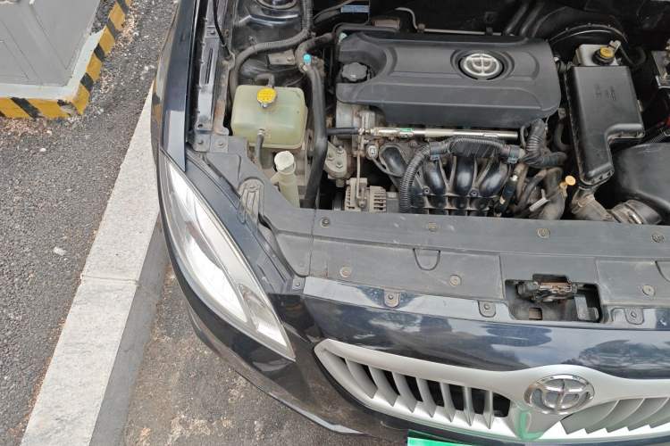 Used Brilliance H330 2013 1.5L Manual Comfort Model Engine Bay Right