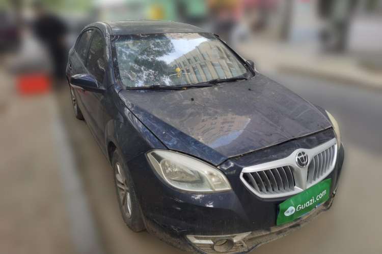 Used Brilliance H330 2013 1.5L Manual Luxury Model Front Right 45 Deg