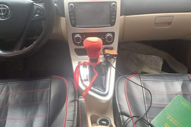 Used Brilliance H330 2013 1.5L Automatic Luxury Model Gear Lever