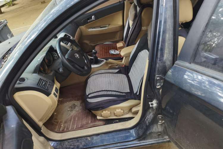 Used Brilliance H330 2013 1.5L Manual Luxury Model Left Front Seat