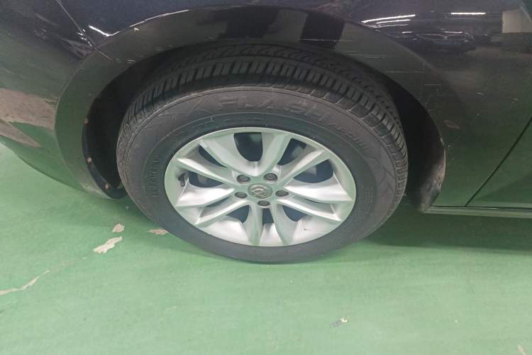 Used Brilliance H330 2013 1.5L Manual Luxury Model Left Front Wheel Hub