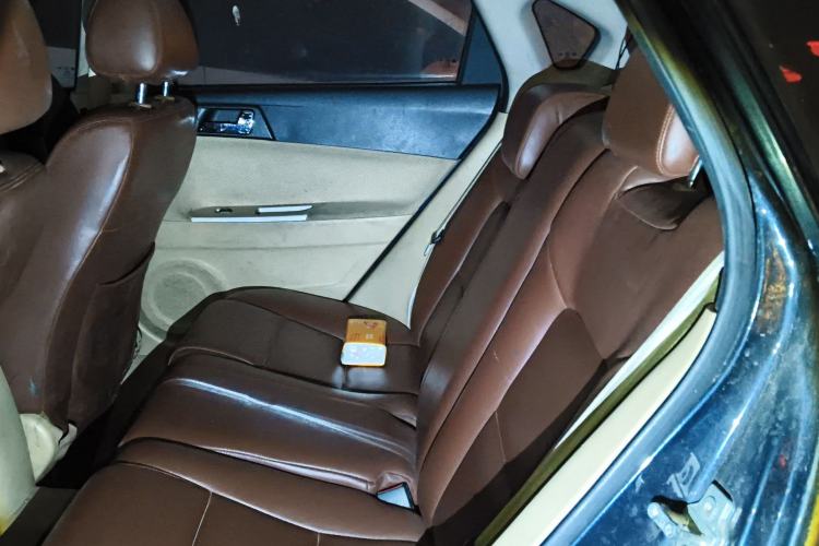 Used Brilliance H330 2013 1.5L Manual Luxury Model Left Rear Seat