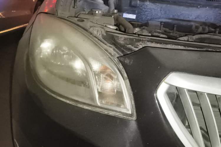 Used Brilliance H330 2013 1.5L Manual Luxury Model Right Front Headlight