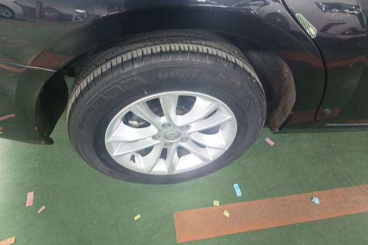 Used Brilliance H330 2013 1.5L Manual Luxury Model Right Rear Wheel Hub