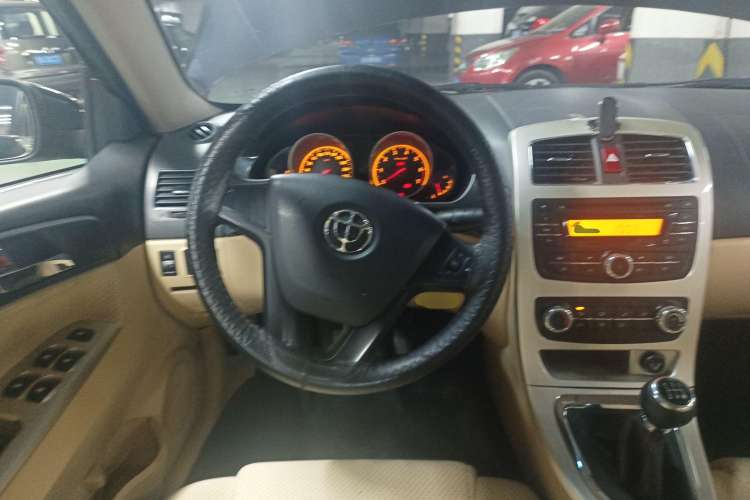 Used Brilliance H330 2013 1.5L Manual Luxury Model Steering Wheel
