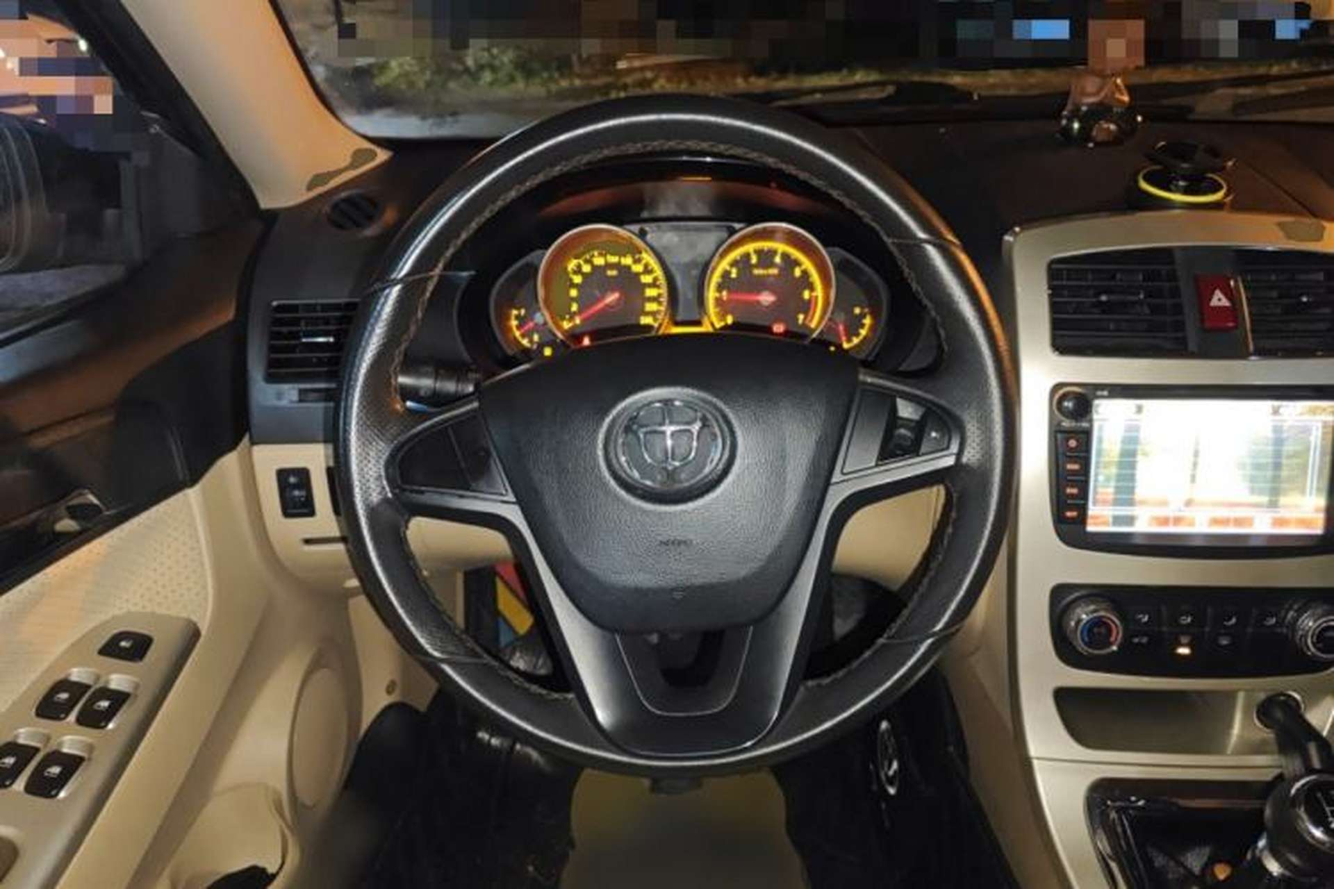 Used Brilliance H330 2013 1.5L Manual Luxury Model Steering Wheel