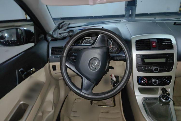 Used Brilliance H330 2013 1.5L Manual Comfort Model Steering Wheel
