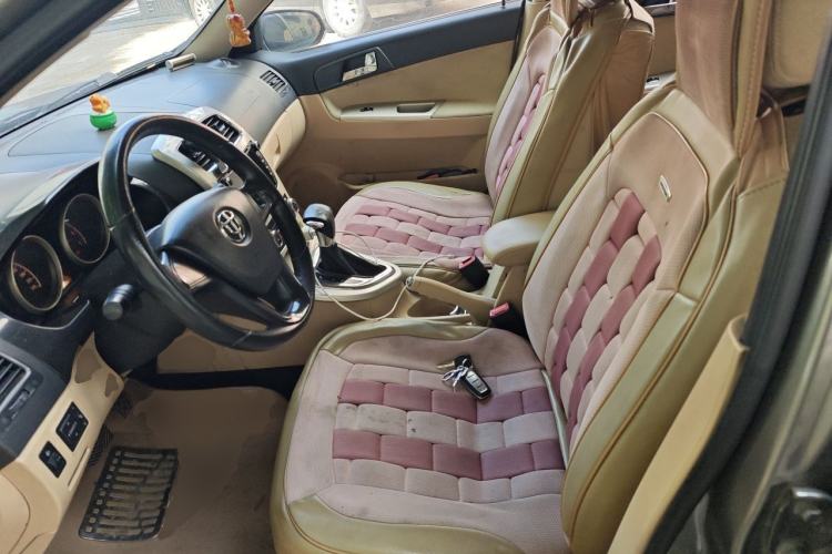 Used Brilliance H330 2013 1.5L Automatic Luxury Model Driver Seat