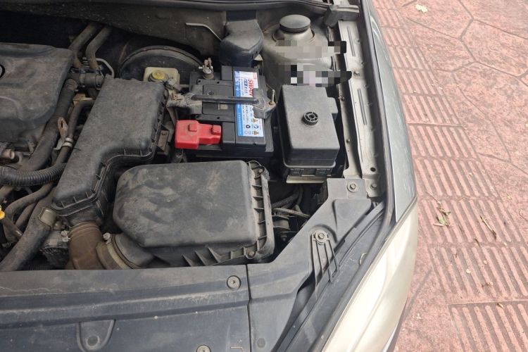 Used Brilliance H330 2013 1.5L Automatic Luxury Model Engine Bay Left