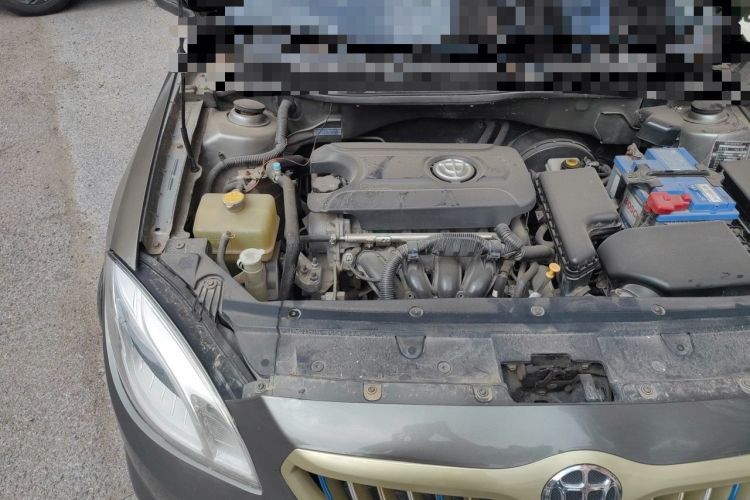 Used Brilliance H330 2013 1.5L Manual Comfort Model Engine Bay Right