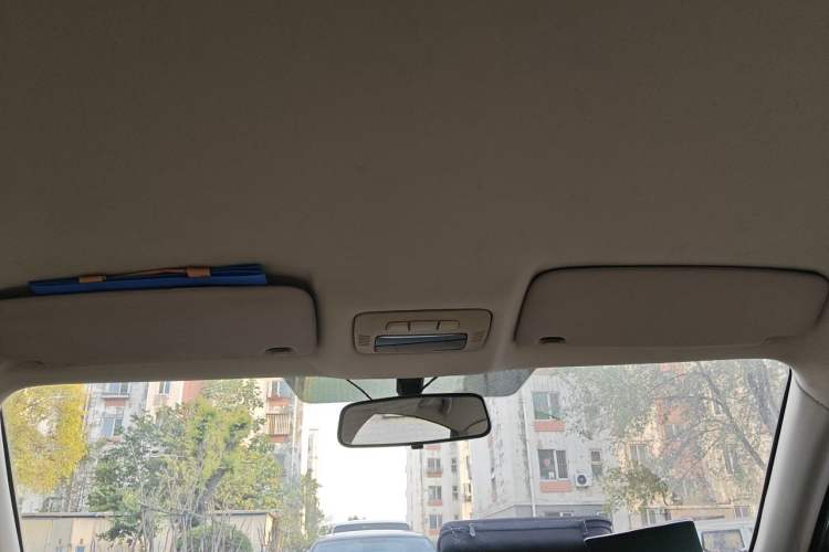 Used Brilliance H330 2013 1.5L Manual Comfort Model Headliner