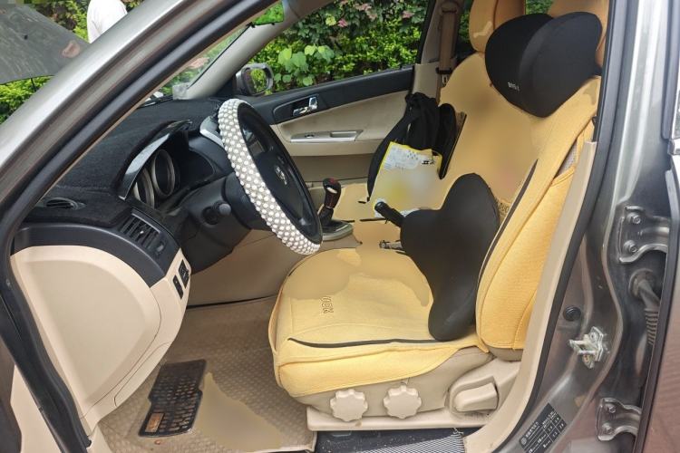 Used Brilliance H330 2013 1.5L Automatic Luxury Model Left Front Seat
