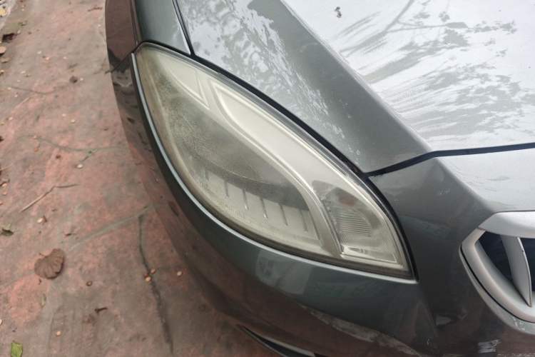 Used Brilliance H330 2013 1.5L Automatic Luxury Model Right Front Headlight