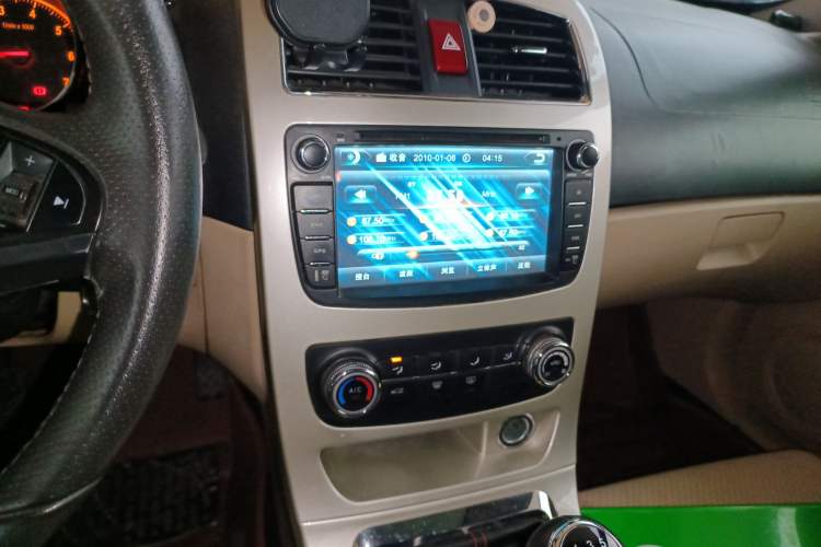Used Brilliance H330 2013 1.5L Manual Luxury Model Audio And AC Panel