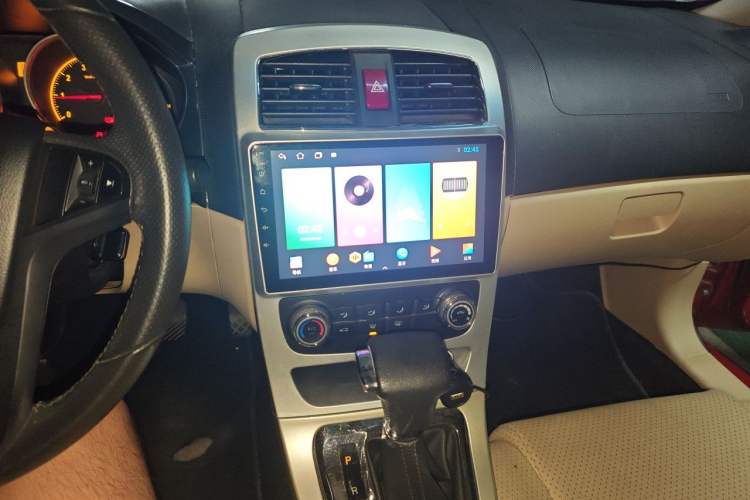 Used Brilliance H330 2013 1.5L Automatic Luxury Model Audio And AC Panel