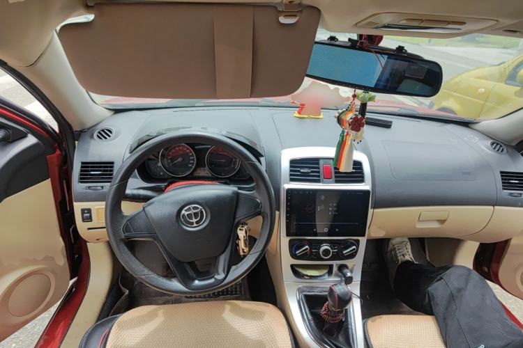 Used Brilliance H330 2013 1.5L Manual Comfort Model Center Console
