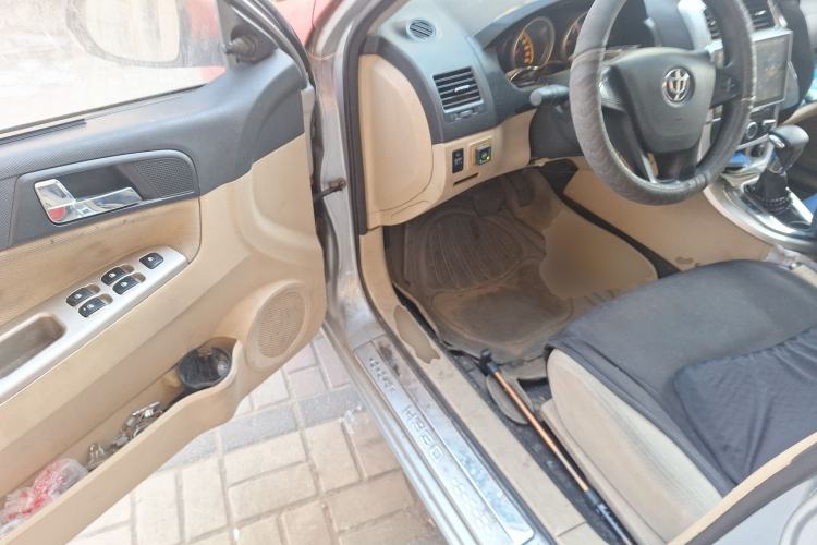 Used Brilliance H330 2013 1.5L Automatic Comfort Edition Driver Seat