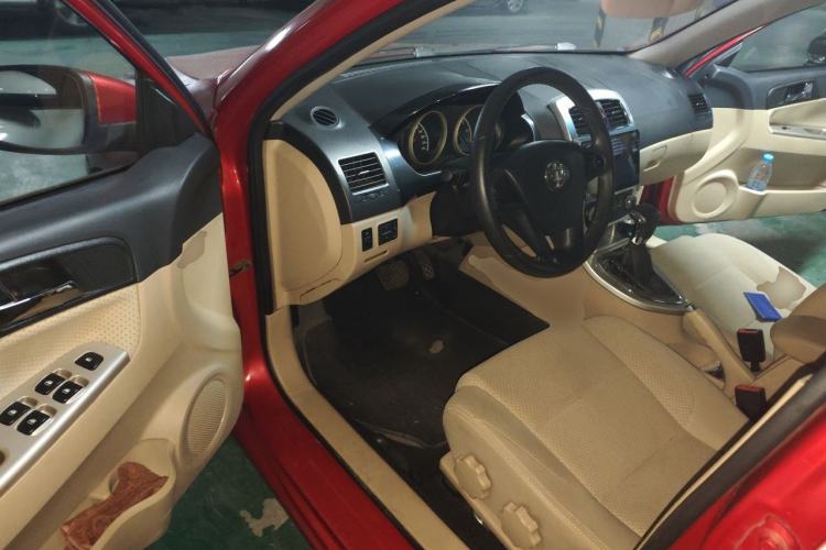 Used Brilliance H330 2013 1.5L Automatic Luxury Model Driver Seat