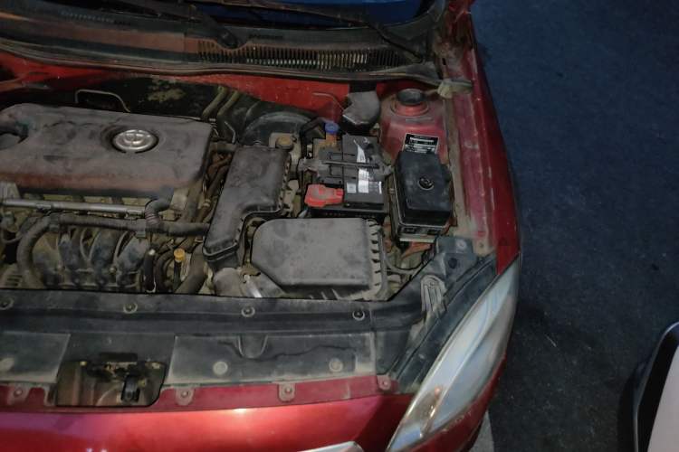 Used Brilliance H330 2013 1.5L Manual Comfort Model Engine Bay Left