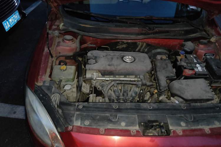 Used Brilliance H330 2013 1.5L Manual Comfort Model Engine Bay Right