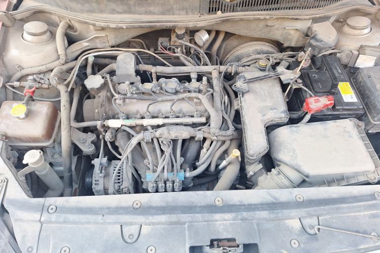 Used Brilliance H330 2013 1.5L Automatic Comfort Edition Engine Bay