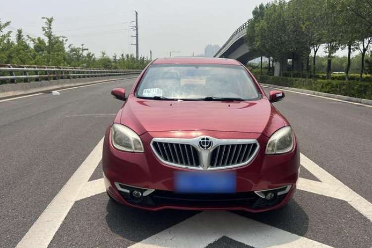 Used Brilliance H330 2013 1.5L Manual Luxury Model Exterior 1