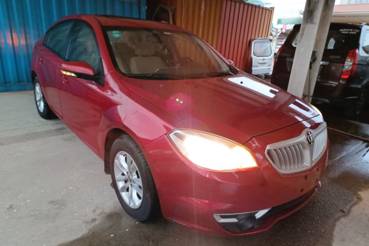 Used Brilliance H330 2013 1.5L Manual Luxury Model Front Right 45 Deg