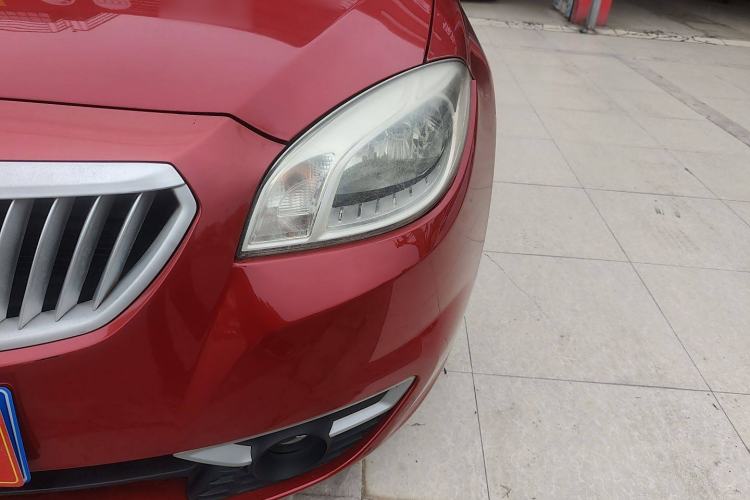 Used Brilliance H330 2013 1.5L Automatic Luxury Model Left Front Headlight