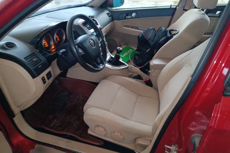 Used Brilliance H330 2013 1.5L Manual Luxury Model Left Front Seat