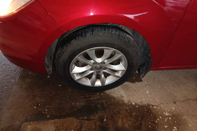 Used Brilliance H330 2013 1.5L Manual Luxury Model Left Front Wheel Hub