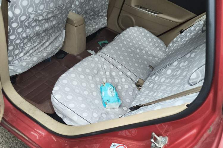Used Brilliance H330 2013 1.5L Automatic Luxury Model Left Rear Seat