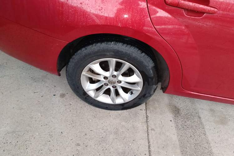 Used Brilliance H330 2013 1.5L Manual Luxury Model Right Rear Wheel Hub