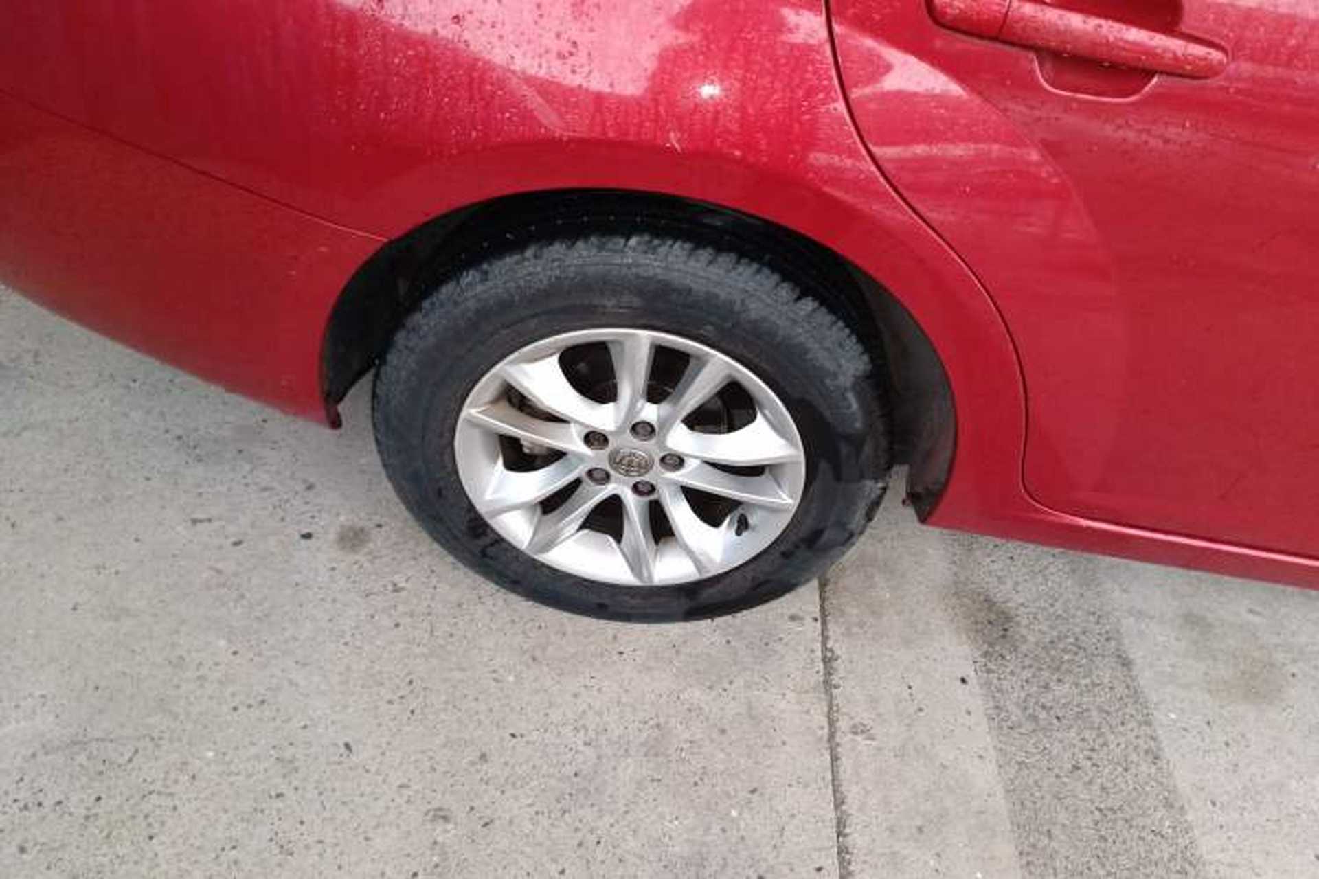 Used Brilliance H330 2013 1.5L Manual Luxury Model Right Rear Wheel Hub