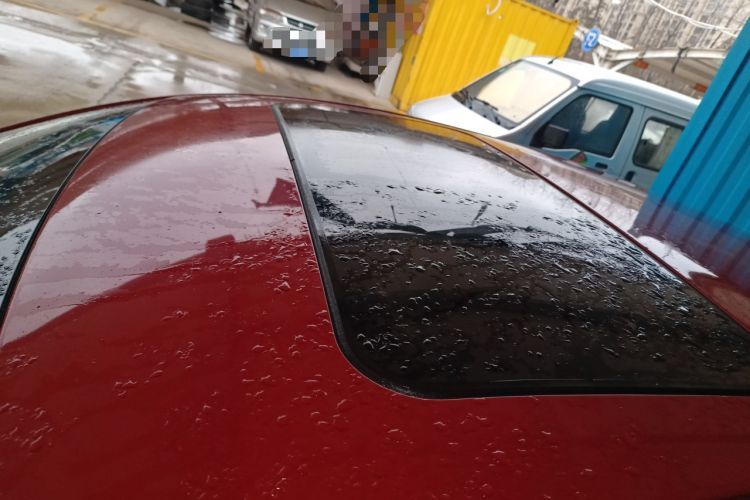 Used Brilliance H330 2013 1.5L Manual Luxury Model Roof