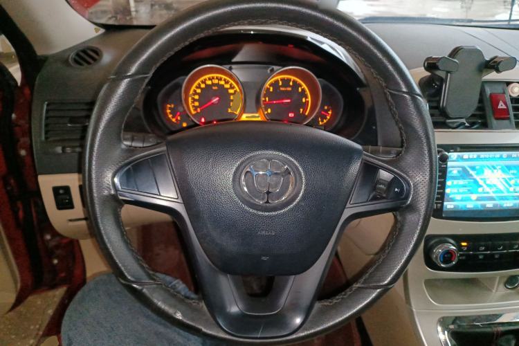 Used Brilliance H330 2013 1.5L Manual Luxury Model Steering Wheel
