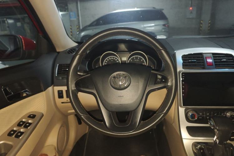 Used Brilliance H330 2013 1.5L Automatic Luxury Model Steering Wheel