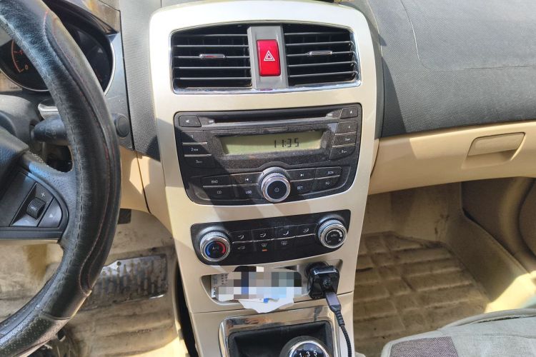 Used Brilliance H330 2013 1.5L Manual Luxury Model Audio And AC Panel