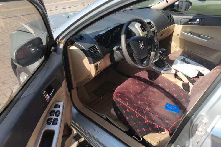 Used Brilliance H330 2013 1.5L Automatic Comfort Edition Driver Seat
