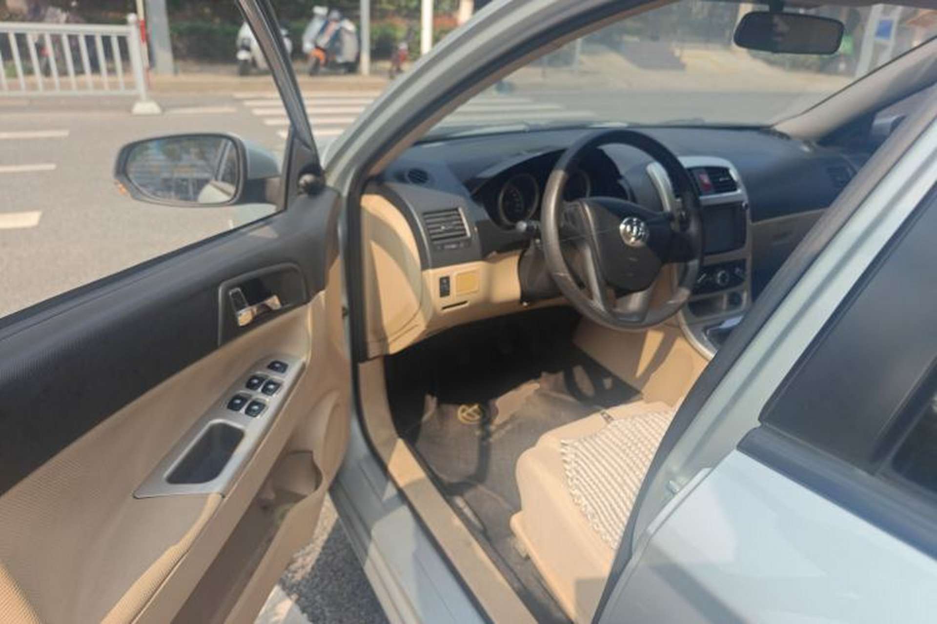 Used Brilliance H330 2013 1.5L Manual Comfort Model Driver Seat