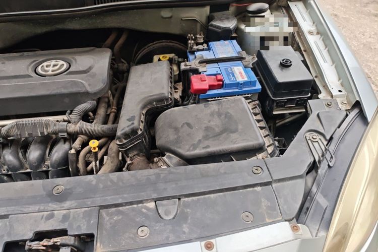 Used Brilliance H330 2013 1.5L Manual Comfort Model Engine Bay Left
