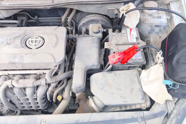 Used Brilliance H330 2013 1.5L Manual Comfort Model Engine Bay Left