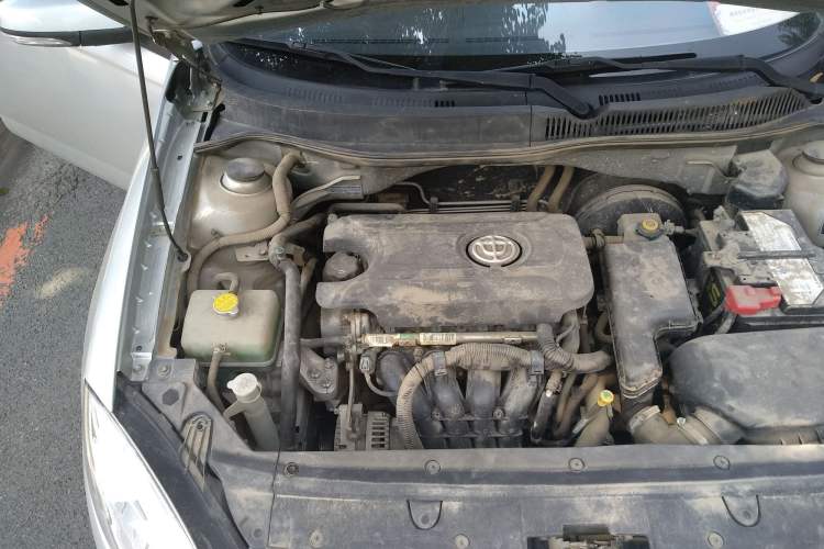 Used Brilliance H330 2013 1.5L Manual Luxury Model Engine Bay Right