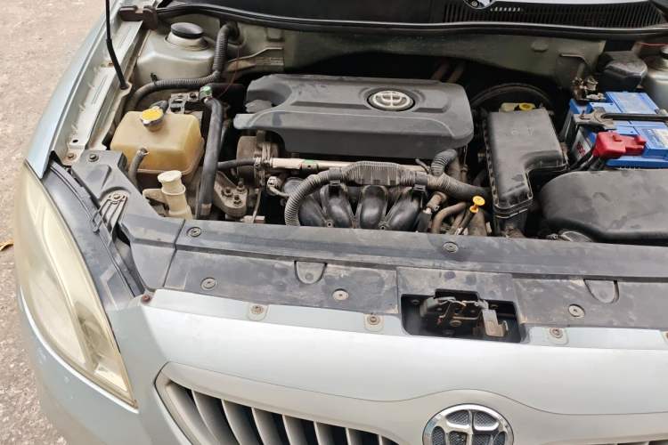 Used Brilliance H330 2013 1.5L Manual Comfort Model Engine Bay Right