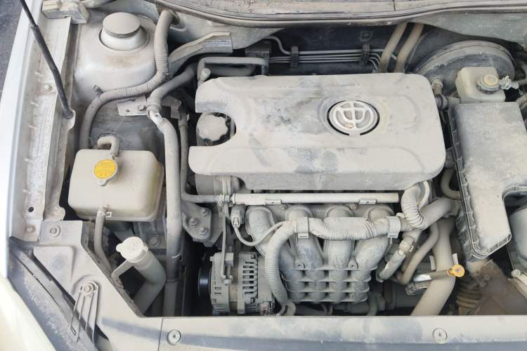 Used Brilliance H330 2013 1.5L Manual Comfort Model Engine Bay Right