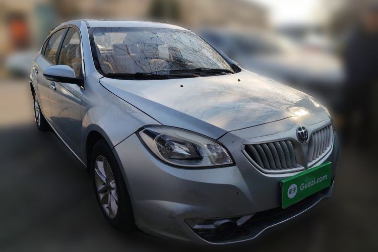 Used Brilliance H330 2013 1.5L Manual Luxury Model Front Right 45 Deg