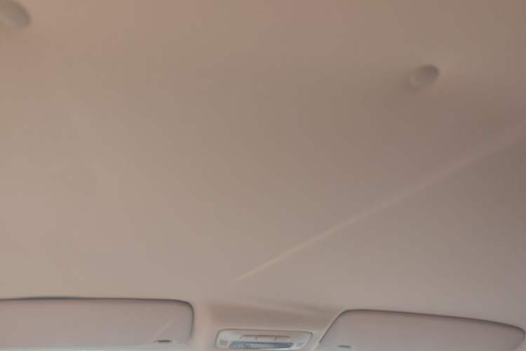 Used Brilliance H330 2013 1.5L Manual Comfort Model Headliner