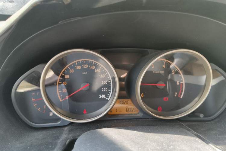Used Brilliance H330 2013 1.5L Manual Luxury Model Instrument Cluster