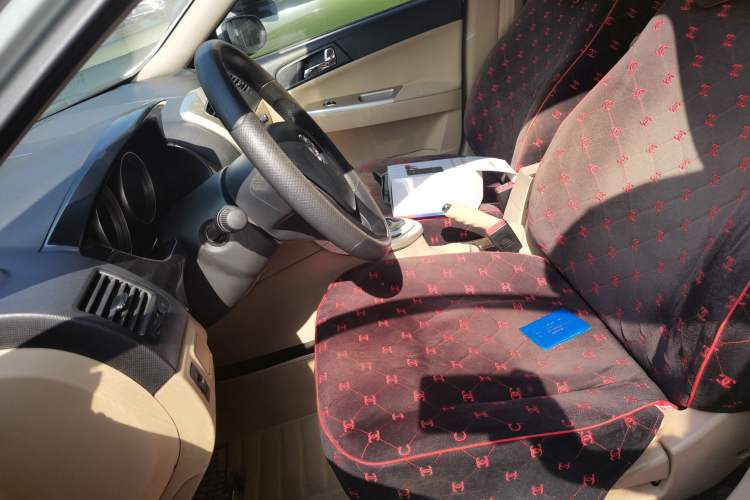 Used Brilliance H330 2013 1.5L Automatic Comfort Edition Left Front Seat