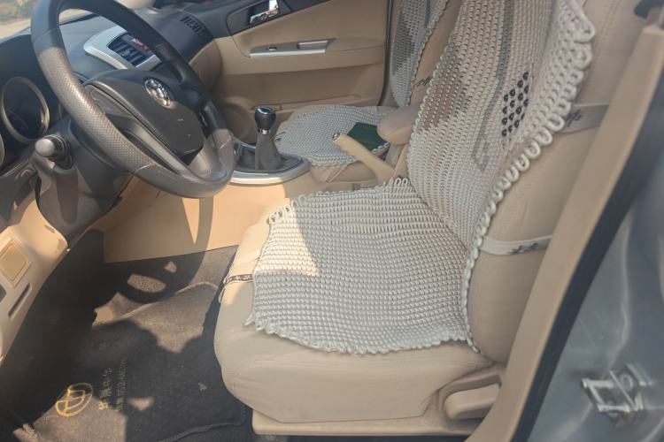 Used Brilliance H330 2013 1.5L Manual Comfort Model Left Front Seat
